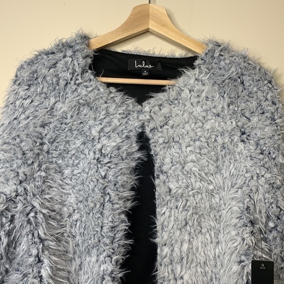Lulus | NWT Grant Fuzzy Soft Teddy Faux Fur Gray Cardigan Top Jacket S - Picture 4 of 17
